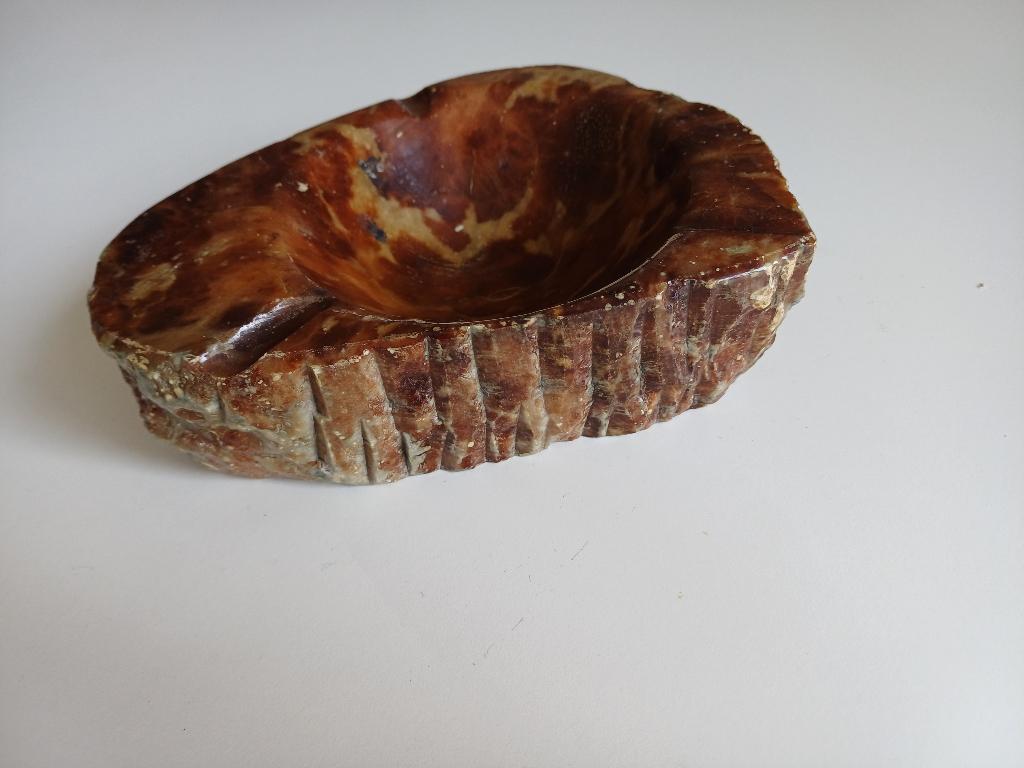 Dit is een vintage handgemaakte asbak van albast of onyx,, Verzamelen, Retro, Ophalen of Verzenden, Overige typen