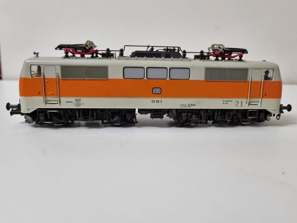 Roco 4133B - Elektrische locomotief BR 111 111-1 van de DB, Hobby en Vrije tijd, Modeltreinen | H0, Ophalen of Verzenden, Zo goed als nieuw