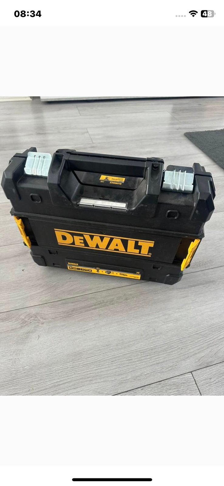 Te koop leggen koffer van DEWALT helemaal nieuw