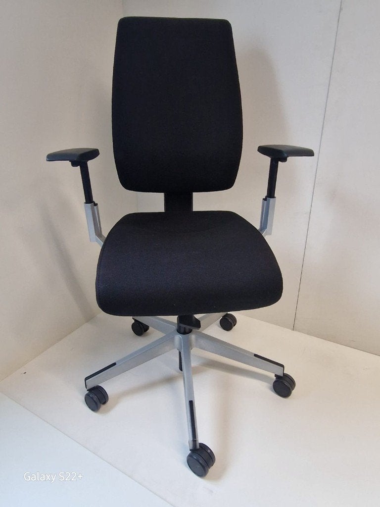 Refurbished Giroflex 68 Bureaustoel, Gebruikt, Zwart, Ophalen of Verzenden, Bureaustoel