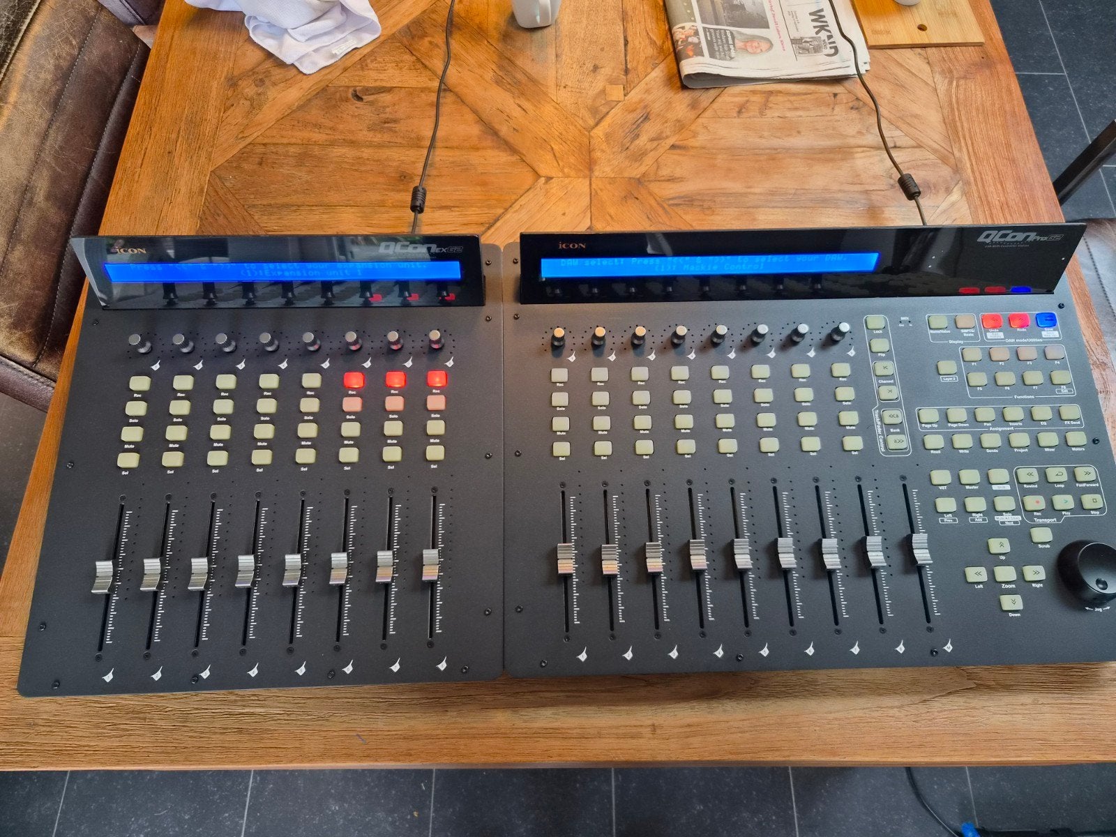 Icon QCon Pro G2 en QCon EX G2 MIDI Controller Set, Ophalen, Gebruikt, 10 tot 20 kanalen