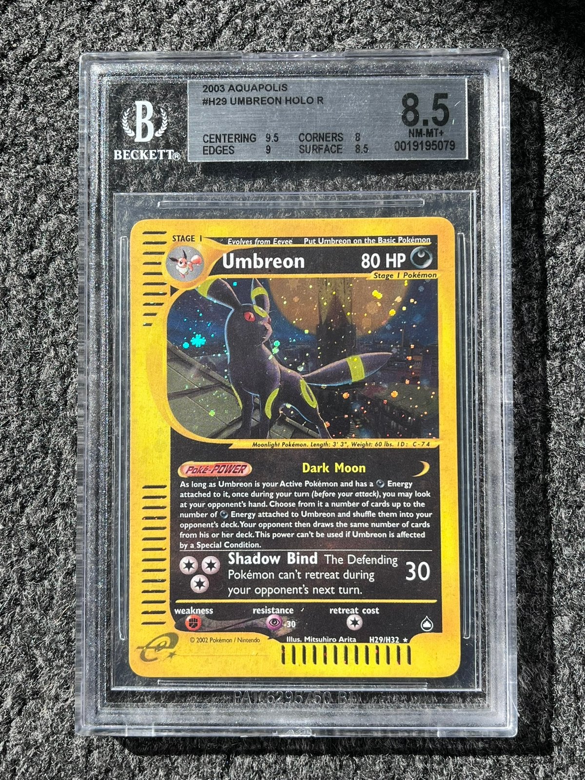 Pokémon BGS 8.5 Umbreon holo #H29 Aquapolis, Ophalen of Verzenden, Zo goed als nieuw, Losse kaart, Foil
