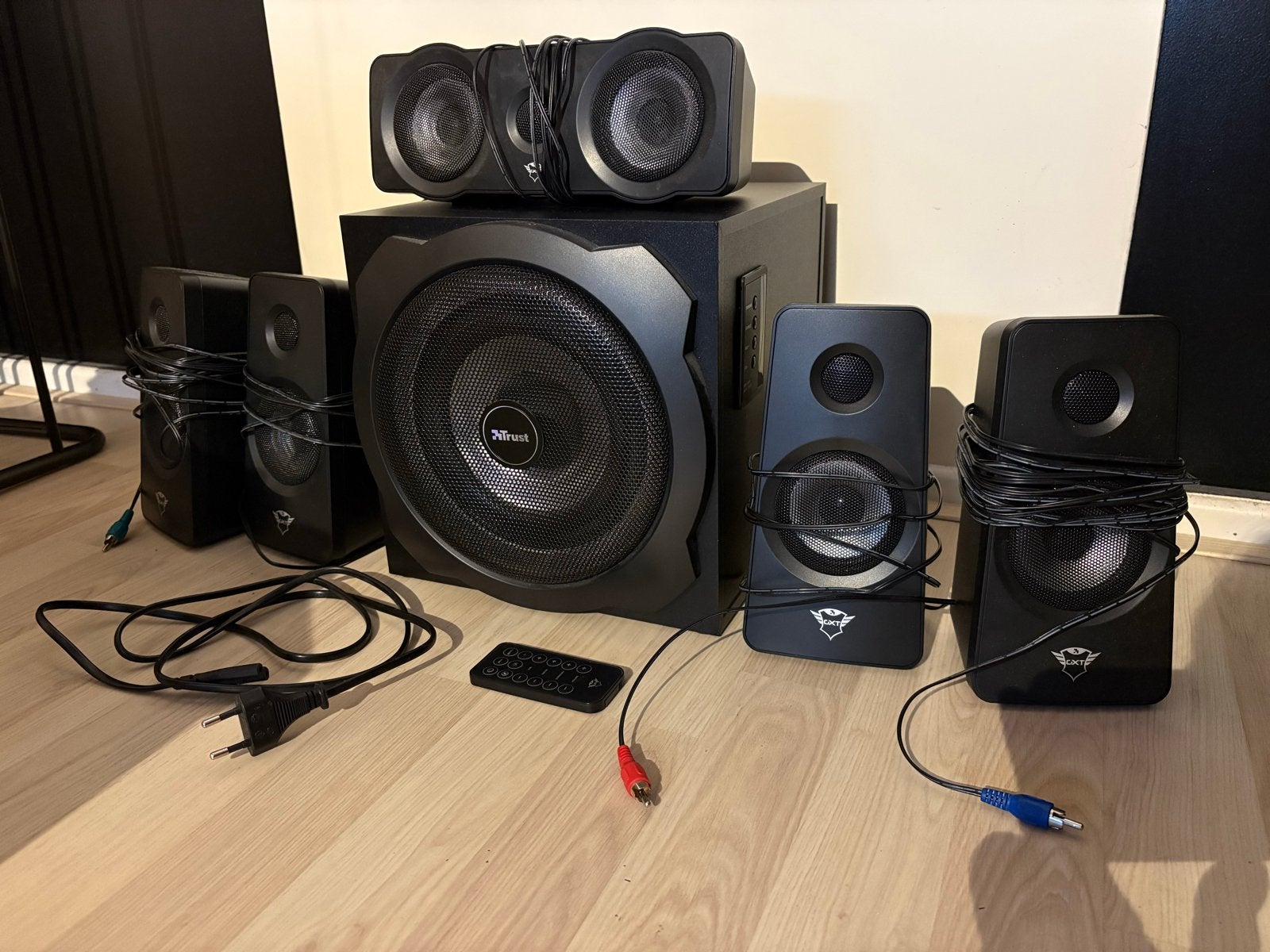 Trust Tytan GXT 658 5.1 Surround Sound Speakerset, Gebruikt, Losse componenten, Speakers, Ophalen