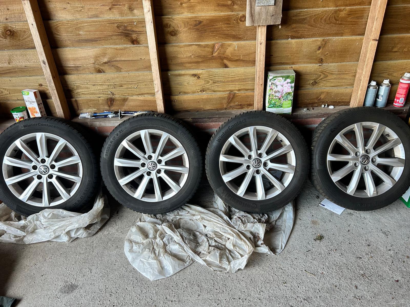 215/55 r 17 winterbanden met vw velg voor volkswagen passat, Auto-onderdelen, Ophalen, 215 mm, 17 inch, Winterbanden