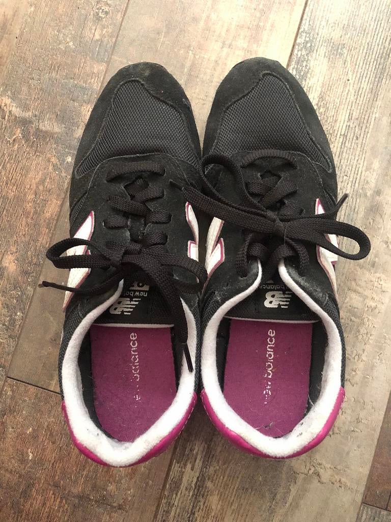 New Nalance sneakers, Kleding | Dames, Schoenen, Zwart, Ophalen of Verzenden, Sneakers of Gympen, Zo goed als nieuw