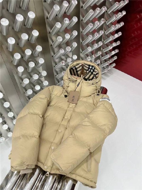 Burberry Coat, Ophalen of Verzenden, Nieuw, Overige maten, Beige
