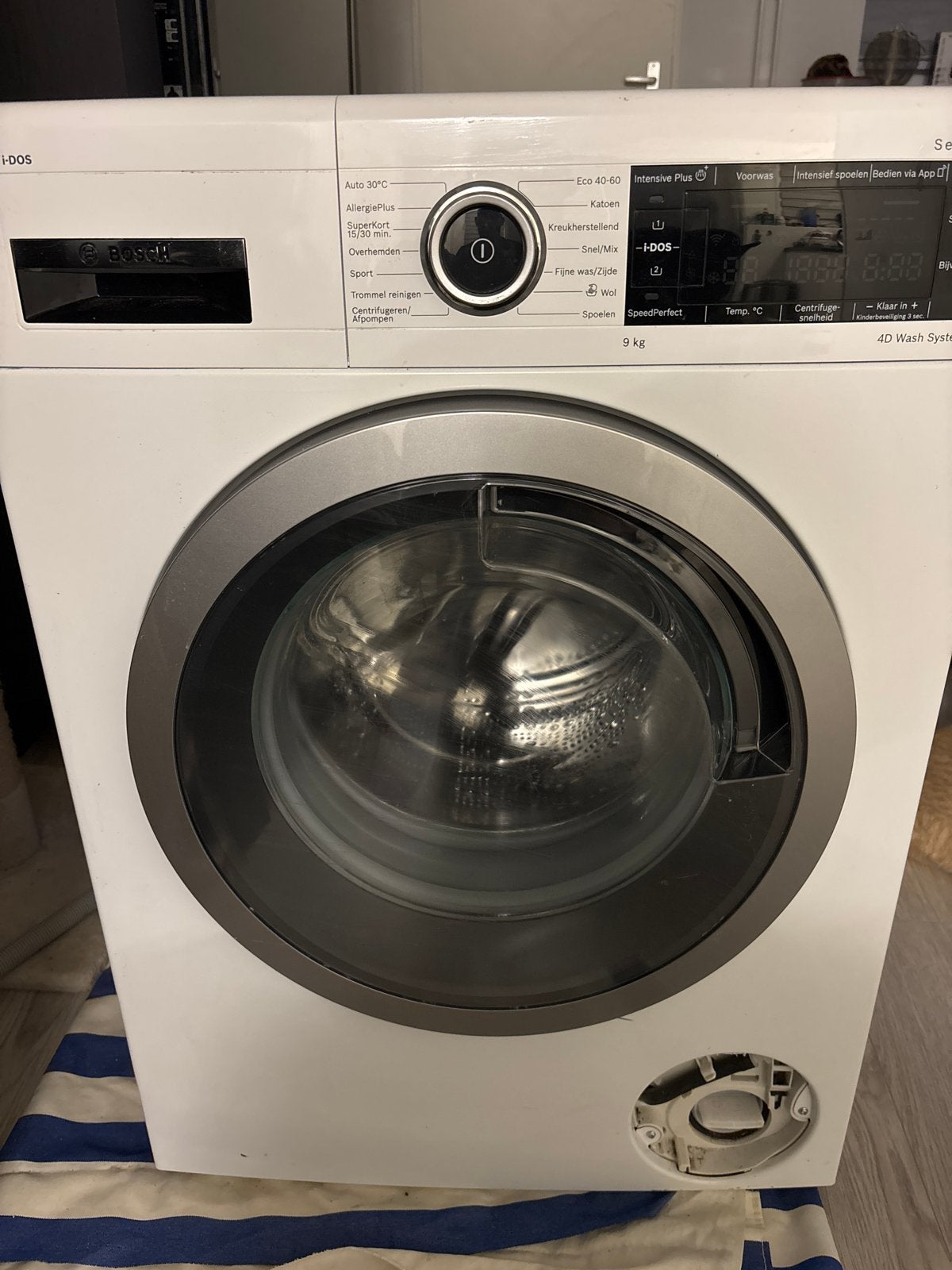 Bosch Serie 8 i-DOS Wasmachine 9 kg - Zo goed als nieuw