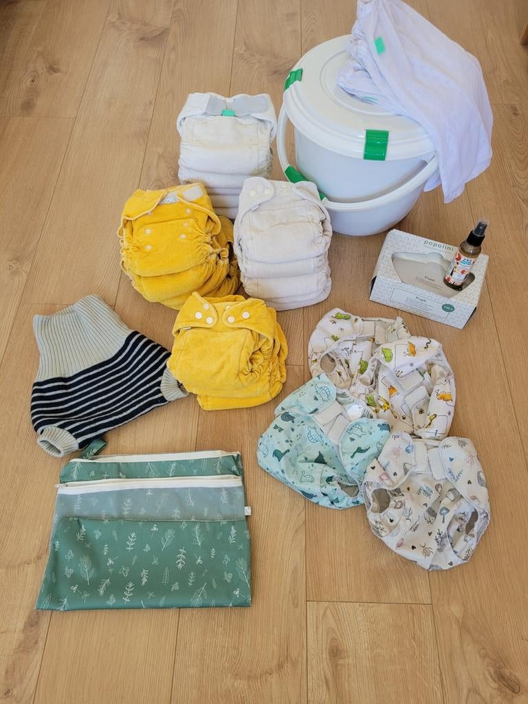 Compleet pakket wasbare luiers: Tots Bots & Popolini, Kinderen en Baby's, Babykleding | Baby-kledingpakketten, Ophalen, Gebruikt