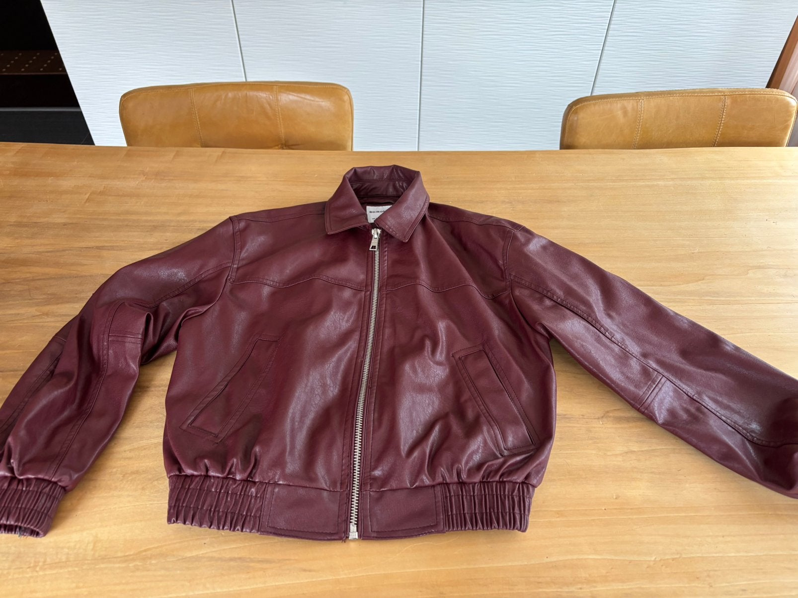 Bershka jas maat S, Ophalen of Verzenden, Zo goed als nieuw, Maat 36 (S), Rood