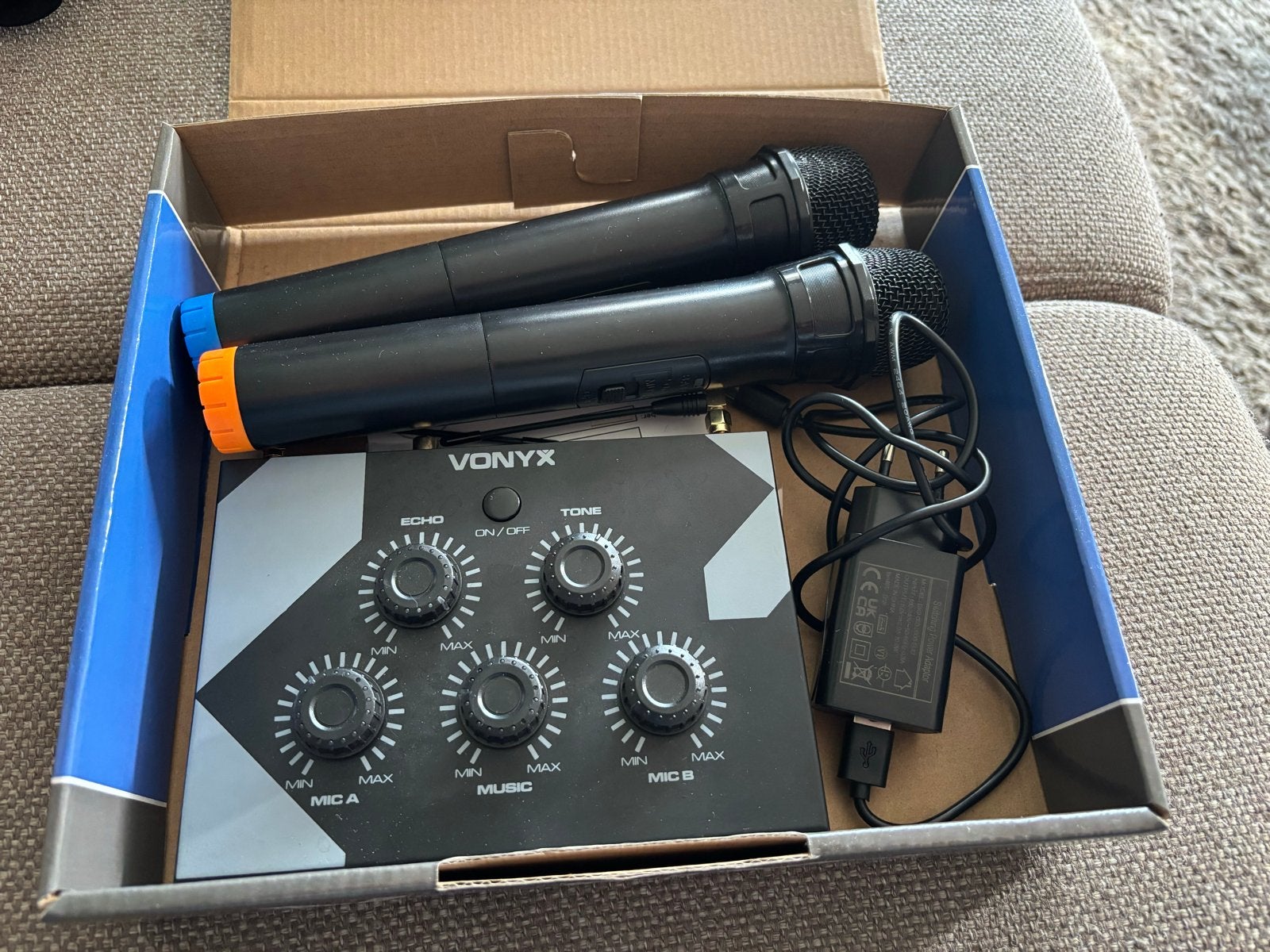 Vonyx AV510 Karaoke Microfoon Controller Pro Set, Audio, Tv en Foto, Ophalen of Verzenden, Zo goed als nieuw, Complete set