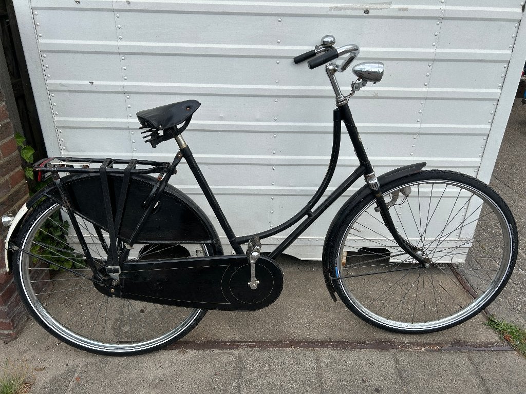 Locomotief damesfiets 28 inch met terugtraprem nieuwe banden, Fietsen en Brommers, Ophalen, Terugtraprem, Gebruikt, 56 cm of meer