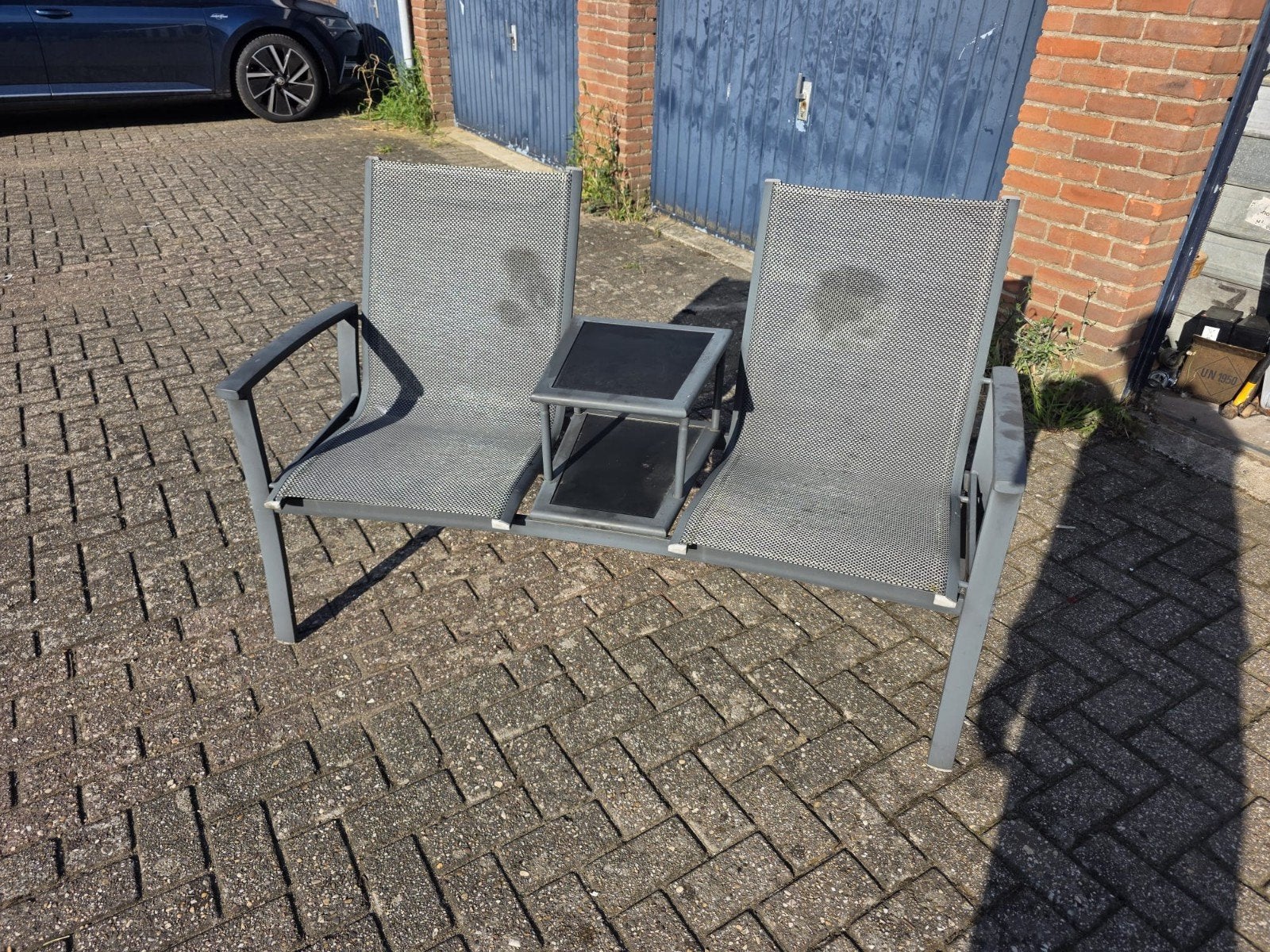 Tuinset als nieuw - 2-zits bank met bijzettafel, Tuin en Terras, 2 zitplaatsen, Bank, Aluminium, Ophalen of Verzenden