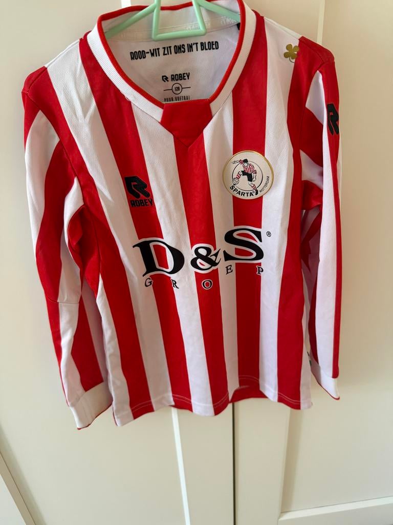 Sparta shirt zo goed als nieuw maat 128 jongens, Kinderen en Baby's, Ophalen of Verzenden, Zo goed als nieuw, Jongen, Shirt of Longsleeve