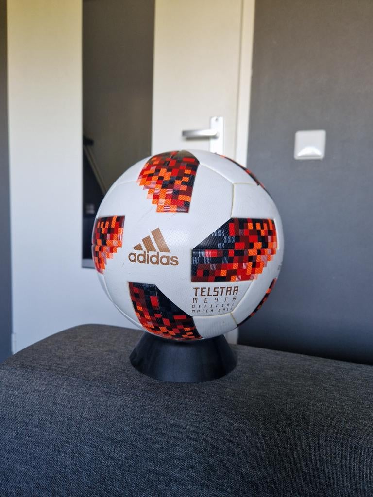 Adidas Telstar Mechta OFFICIAL MATCHBALL (WK 2018), Ophalen of Verzenden, Nieuw, Buitenlandse clubs