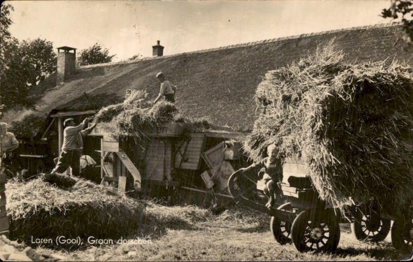 Laren - Graan dorsen - Boerenleven - 1943, Verzenden, 1940 tot 1960, Gelopen, Noord-Holland