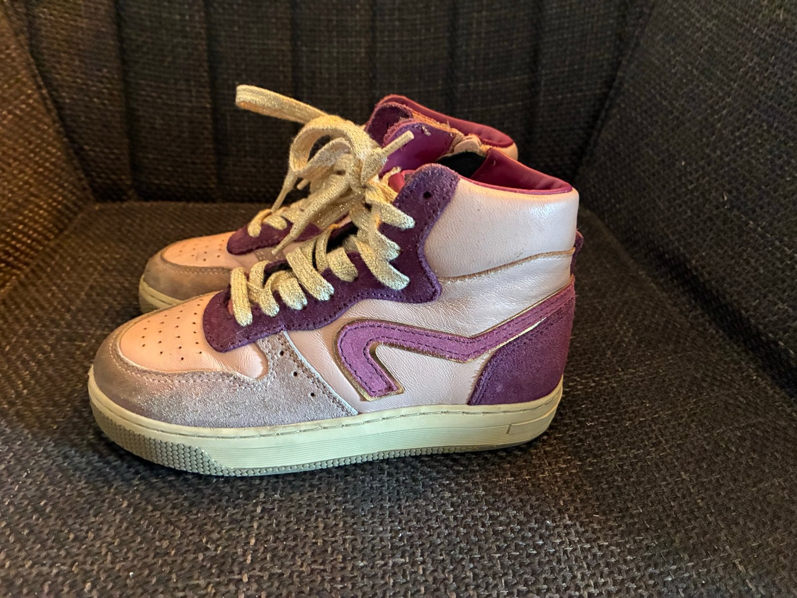 Hippe paars/rosé schoenen maat 28 - zo goed als nieuw, Ophalen of Verzenden, Zo goed als nieuw, Meisje, Schoenen