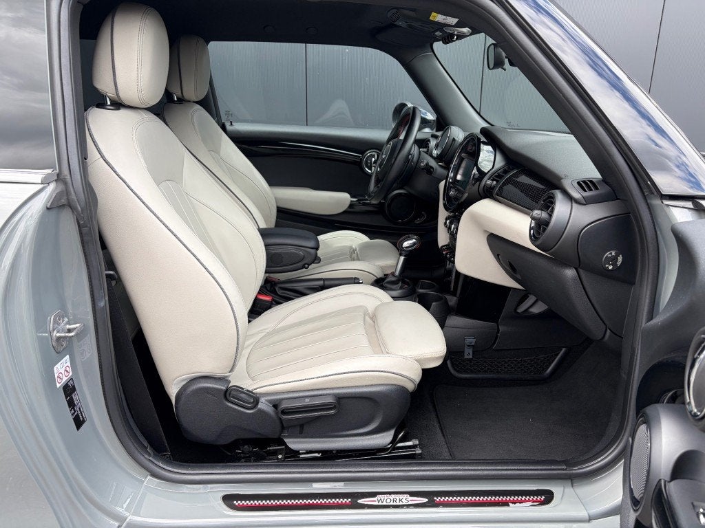 MINI Cooper S 2.0 192pk JCW Pakket LED Leder Carplay Navi pr, 1998 cc, Gebruikt, 4 stoelen, 49 €/maand