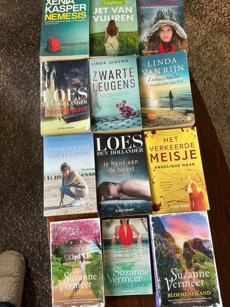 12 thrillers        ALLEEN OPHALEN, Ophalen, Gelezen, Nederland