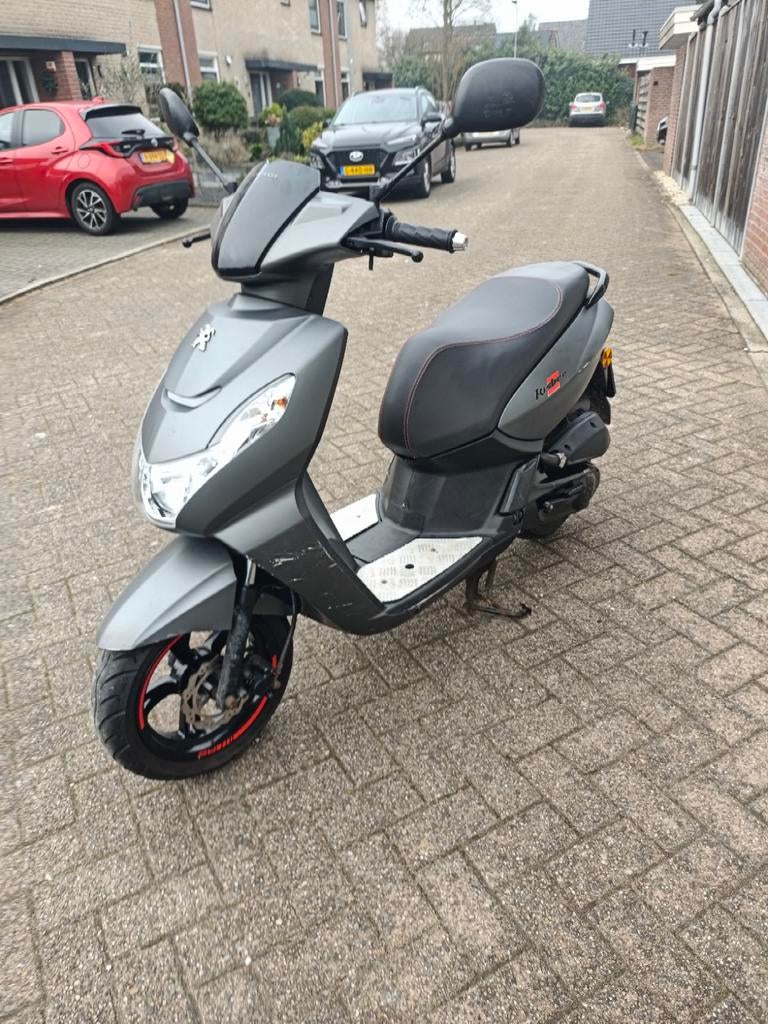 Peugeot kisbee rs, Fietsen en Brommers, Scooters | Peugeot, Ophalen of Verzenden, Gebruikt, Benzine, Overige modellen
