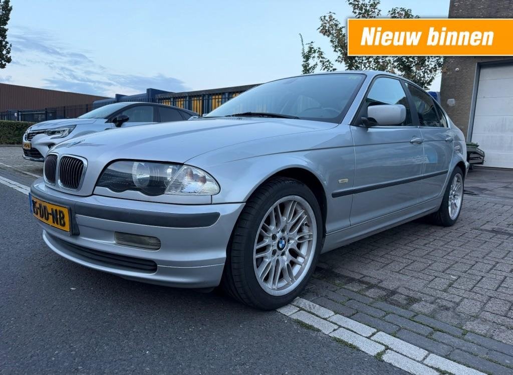Bmw 3-SERIE 320i Executive CLIMA SCH. DAK RIJDT GOED PDC LMV, Auto's, Achterwielaandrijving, Gebruikt, 150 pk, 1600 kg