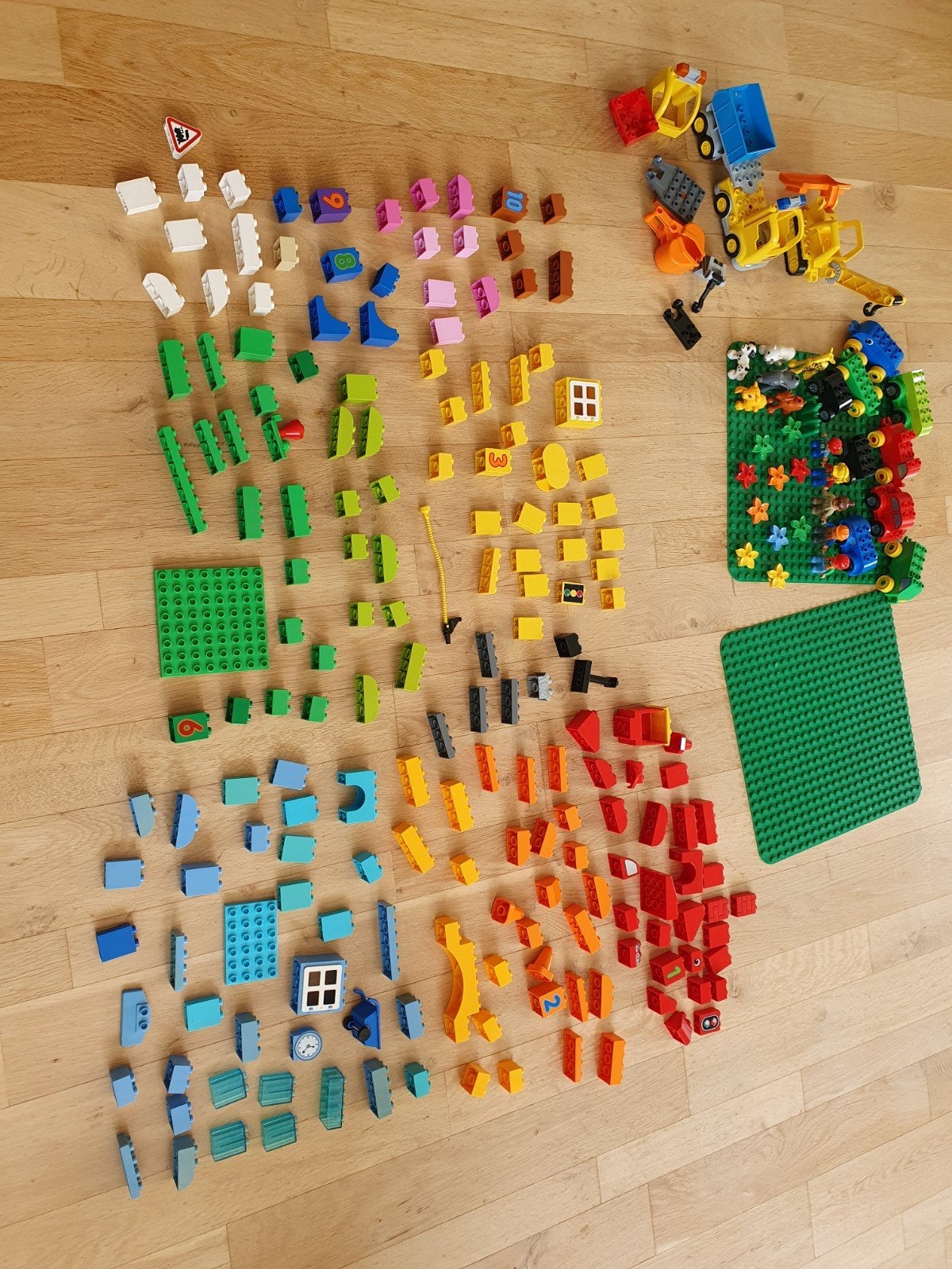 Grote partij LEGO Duplo met voertuigen, dieren en platen, Ophalen of Verzenden, Gebruikt, Overige merken