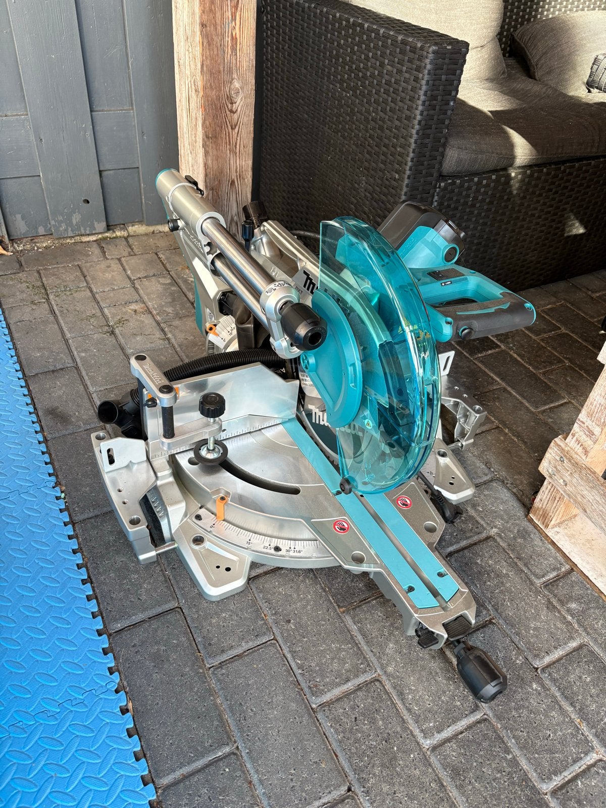 Nieuwe Makita LS1219L Afkortzaag - Ongebruikt (10/2025), Doe-het-zelf en Verbouw, Gereedschap | Zaagmachines, 70 mm of meer, Nieuw