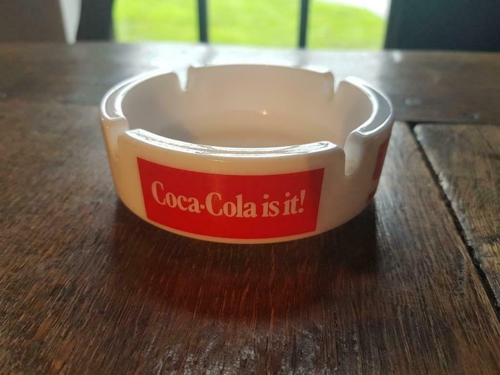 Retro Coca-Cola asbak "Coca-Cola is it!" & "Drink Coca-Cola", Ophalen of Verzenden, Gebruiksvoorwerp