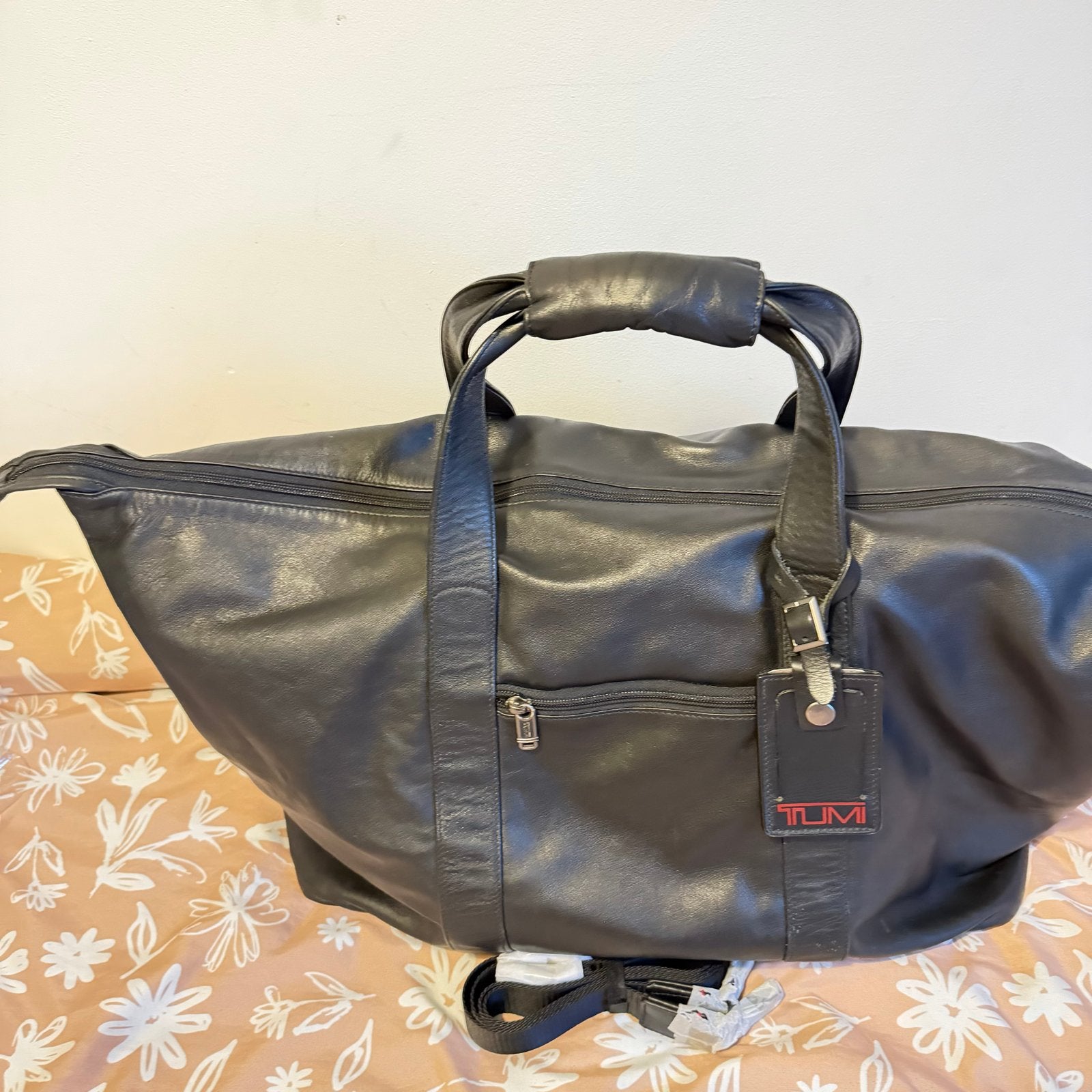 Tumi Leren Reistas - Zwart/Grijs, Gebruikt, 20 tot 30 cm, Zwart, Ophalen of Verzenden