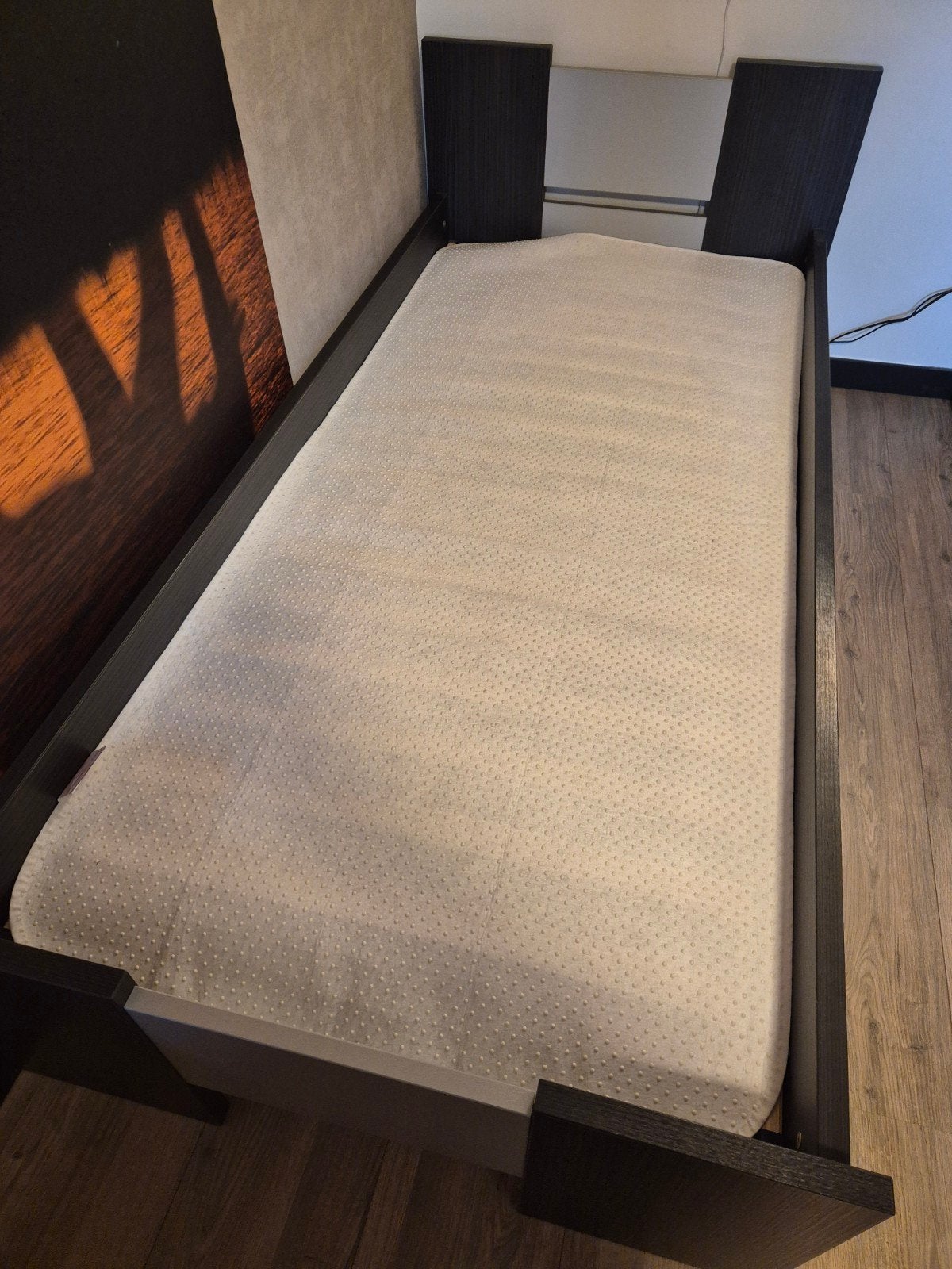 1-persoons bed (90x200 cm), Ophalen, 90 cm, Eenpersoons, Zo goed als nieuw