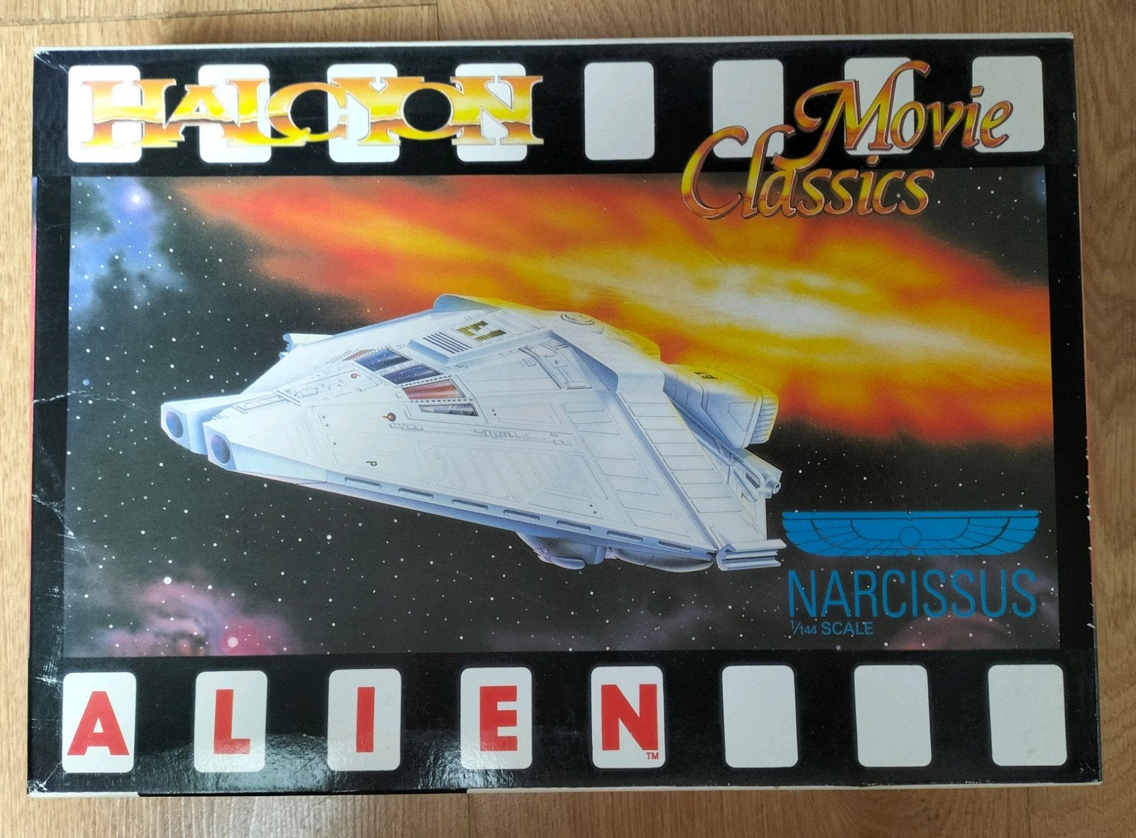 Halcyon Alien escape pod, Hobby en Vrije tijd, Modelbouw | Vliegtuigen en Helikopters, Overige merken, 1:72 tot 1:144, Ophalen of Verzenden