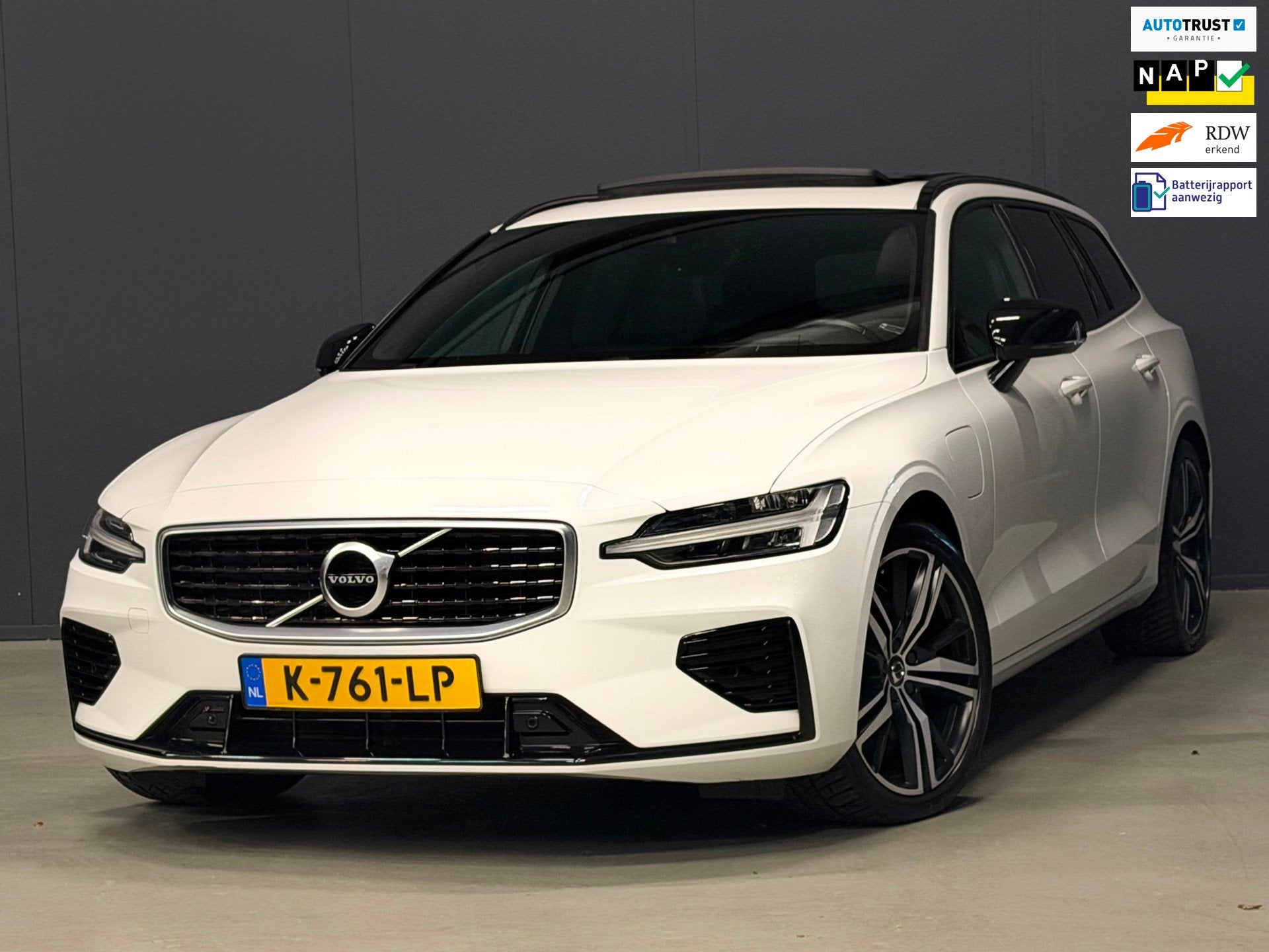 Volvo V60 2.0 T6 Twin Engine AWD R-Design KEYLESS/PANO/MEMOR, Auto's, Gebruikt, 4 cilinders, Wit, Vierwielaandrijving