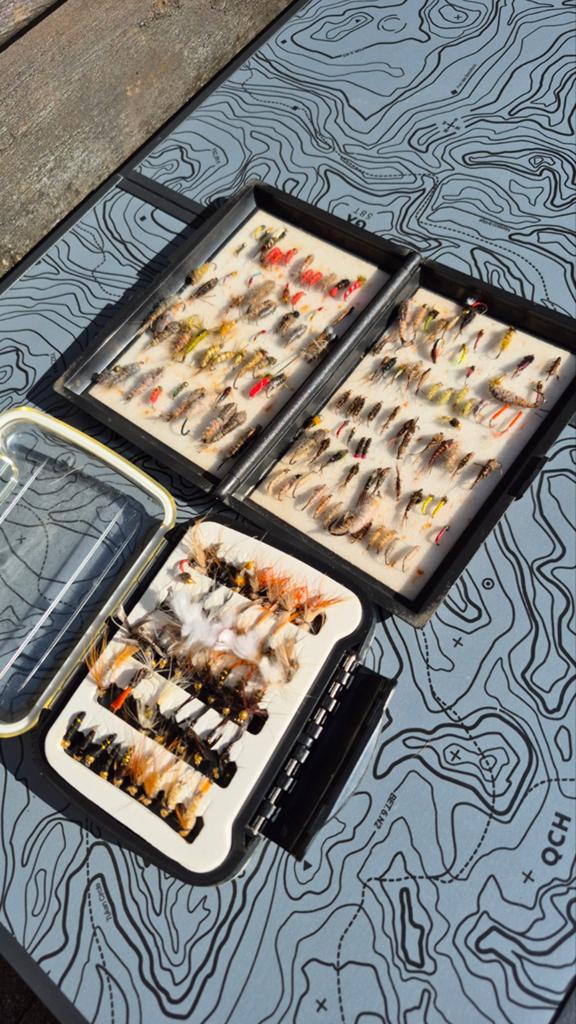 Vliegvis set: 2 dozen met ca. 190 vliegen en nymphen, Watersport en Boten, Ophalen of Verzenden, Gebruikt, Overige typen