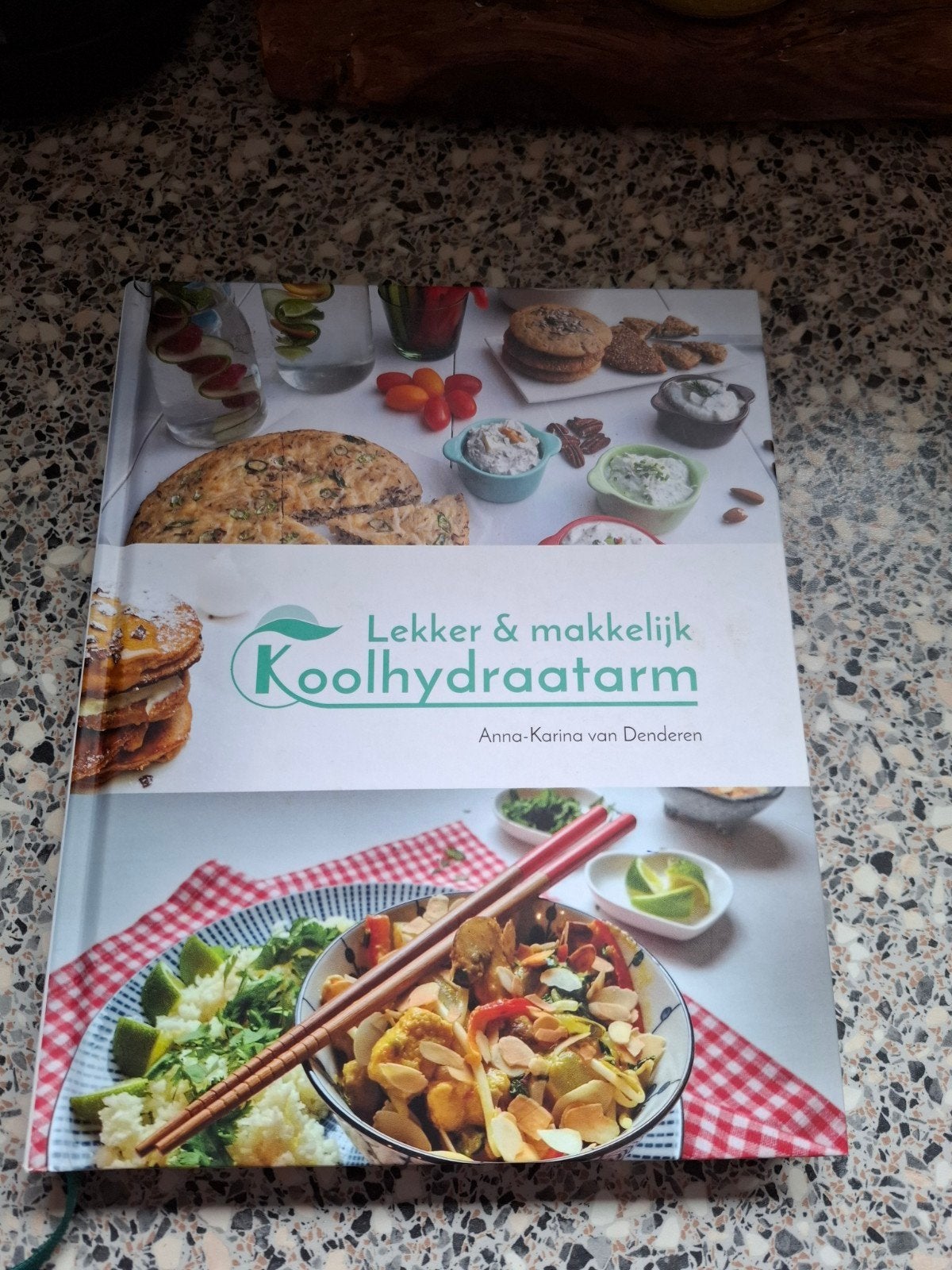 Lekker & makkelijk Koolhydraatarm kookboek, Boeken, Voorgerechten en Soepen, Ophalen of Verzenden, Gezond koken, Zo goed als nieuw