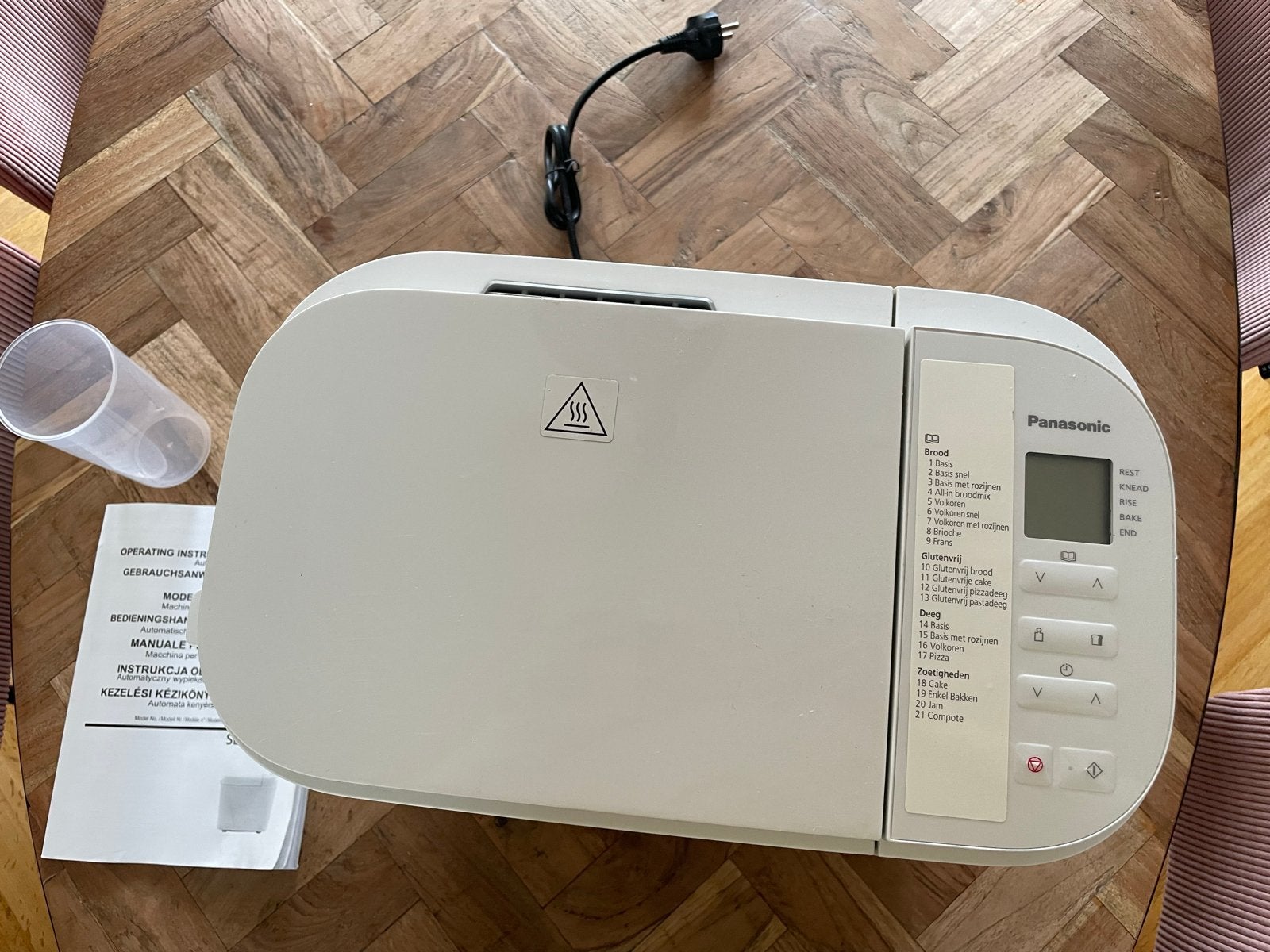 Panasonic SD-B2510WXE Broodbakmachine - Zo goed als nieuw, Meer dan 10 programma's, 800 tot 1200 gram deeg, Zo goed als nieuw
