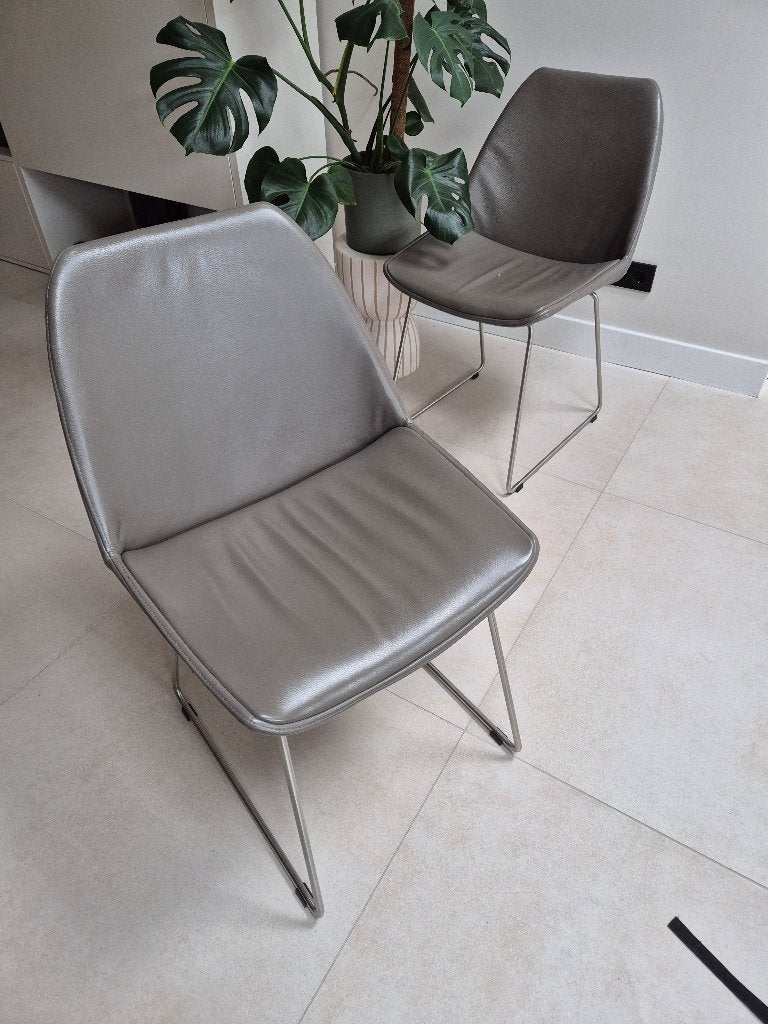 6 eetkamerstoelen, grijs leer Bree's New World, Ophalen, Gebruikt, Kuipstoel, Grijs
