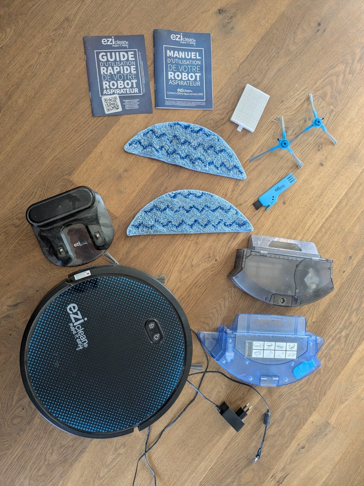 EZIclean Robotstofzuiger met dweilfunctie en accessoires, Overige merken, Ophalen of Verzenden, Zo goed als nieuw, Robotstofzuiger