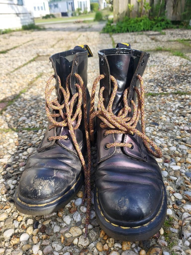 Dr. Martens laarzen maat 39 - Zwart met paarse gloed, Zwart, Lage of Enkellaarzen, Ophalen of Verzenden, Dr. Martens