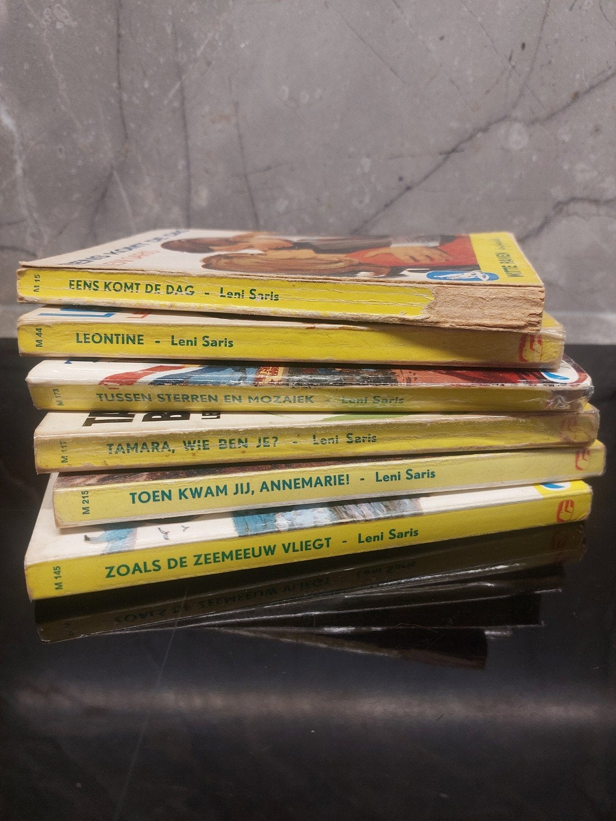 Leni Saris Witte Raven Pockets - 6 Boeken Set, Ophalen of Verzenden, Gelezen, Leni Saris, Nederland