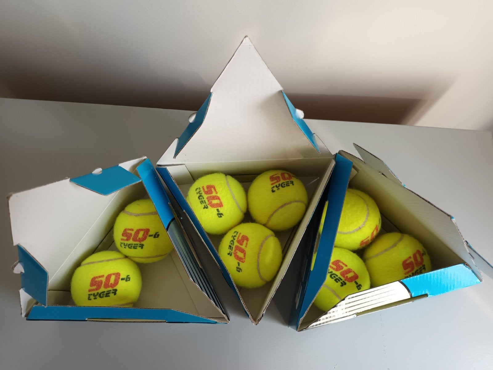 8 Tyger SQ-G tennisballen tennisbal ballen tennis zgan, Ophalen of Verzenden, Zo goed als nieuw, Ballen, Overige merken