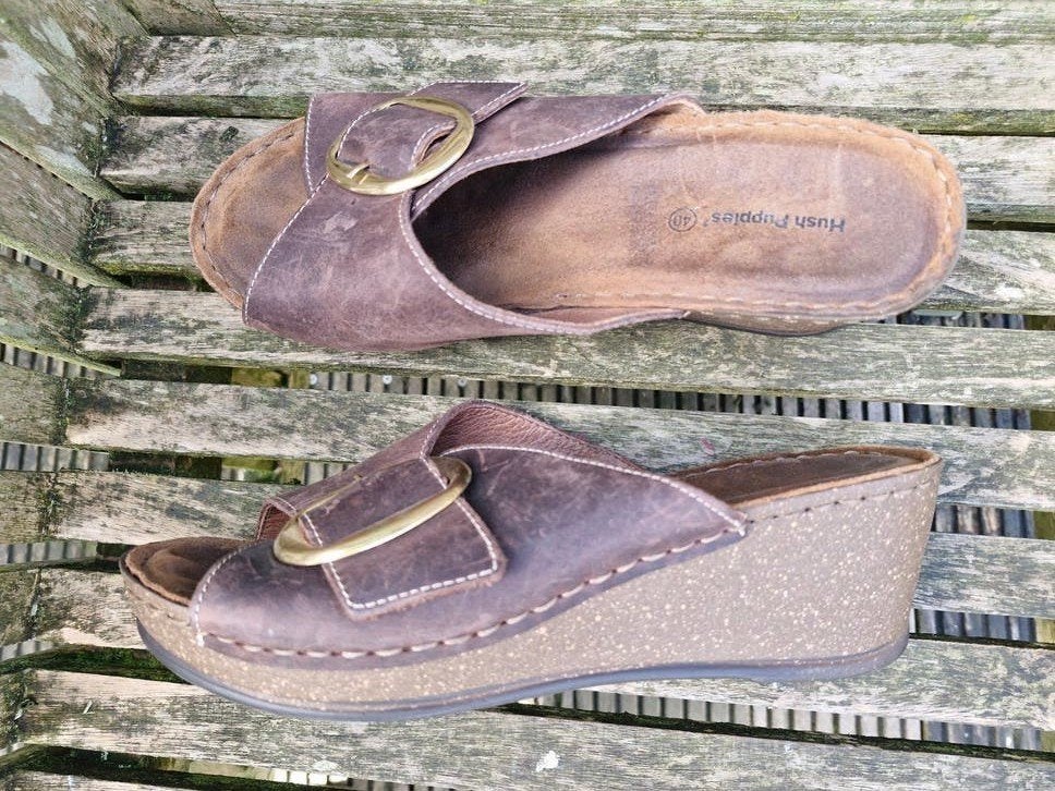 slippers  Hush Puppies gesp maat 40 bruin leer, Bruin, Instappers, Ophalen of Verzenden, Gedragen
