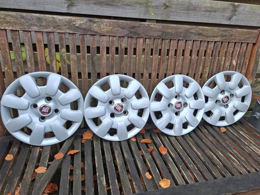 Wieldoppen Wieldeksels Fiat. 13 inch. Set van 4. Origineel, Ophalen of Verzenden, Zo goed als nieuw