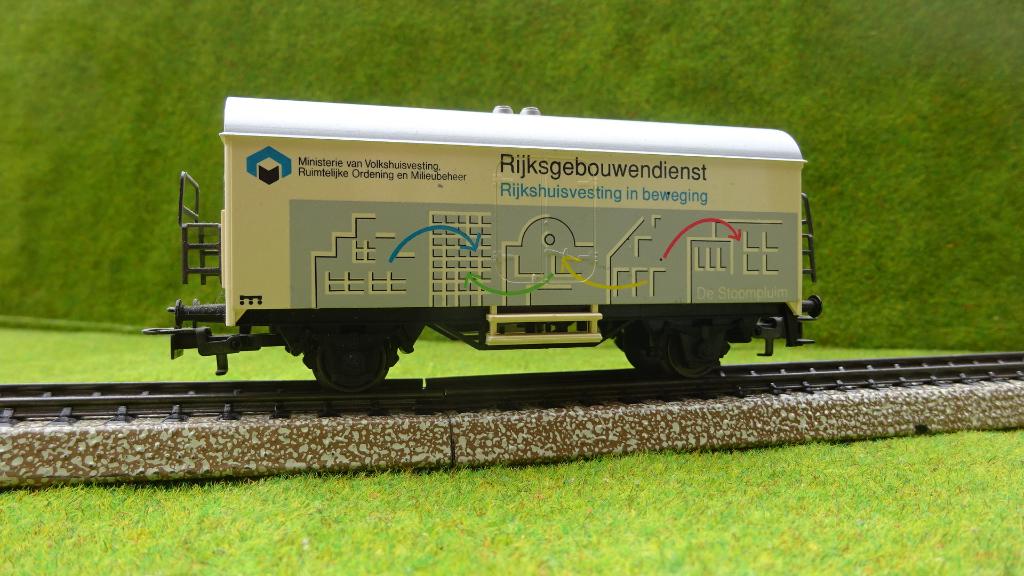 5 Marklin wagons Ministerie Vokshuisvesting "De Stoompluim", Wisselstroom, Wagon, Ophalen of Verzenden, Zo goed als nieuw