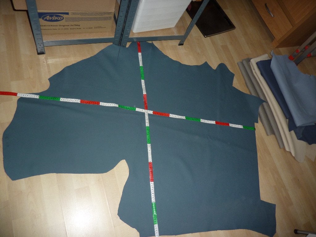 Blauwtint nr 1 restant echt leer rundleer, Leer of Kunstleer, Nieuw, 30 tot 120 cm, 30 tot 200 cm