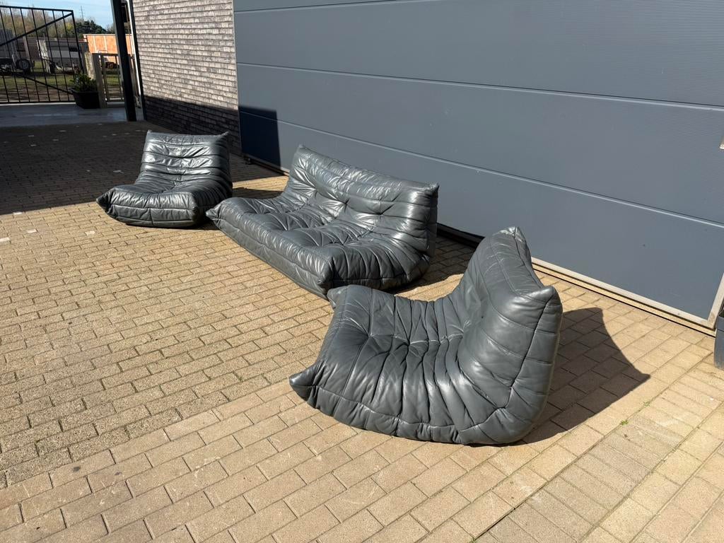 100% authentieke Ligne Roset Togo 3z & 2x 1z in Grijs leder, Ophalen of Verzenden, Zo goed als nieuw, 75 tot 100 cm, Knoll vitra mah jong leolux sede b&b italia artifort cassina cor