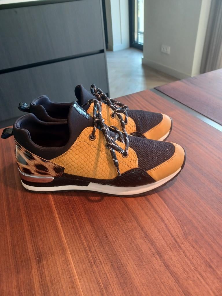 Sneakers van Remonte, dames maat 40,, Ophalen of Verzenden, Zo goed als nieuw, Sneakers of Gympen