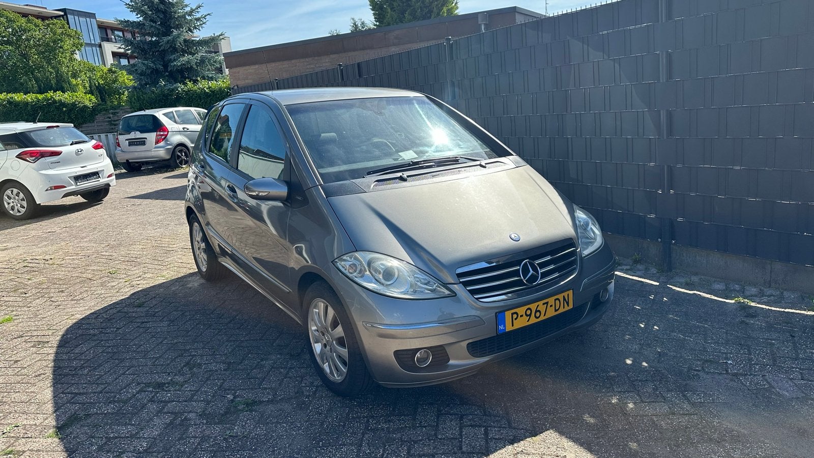 Mercedes-Benz A-Klasse 1.7 A170 5DRS 2005 Grijs, 15 km/l, 4 cilinders, 400 kg, 49 €/maand