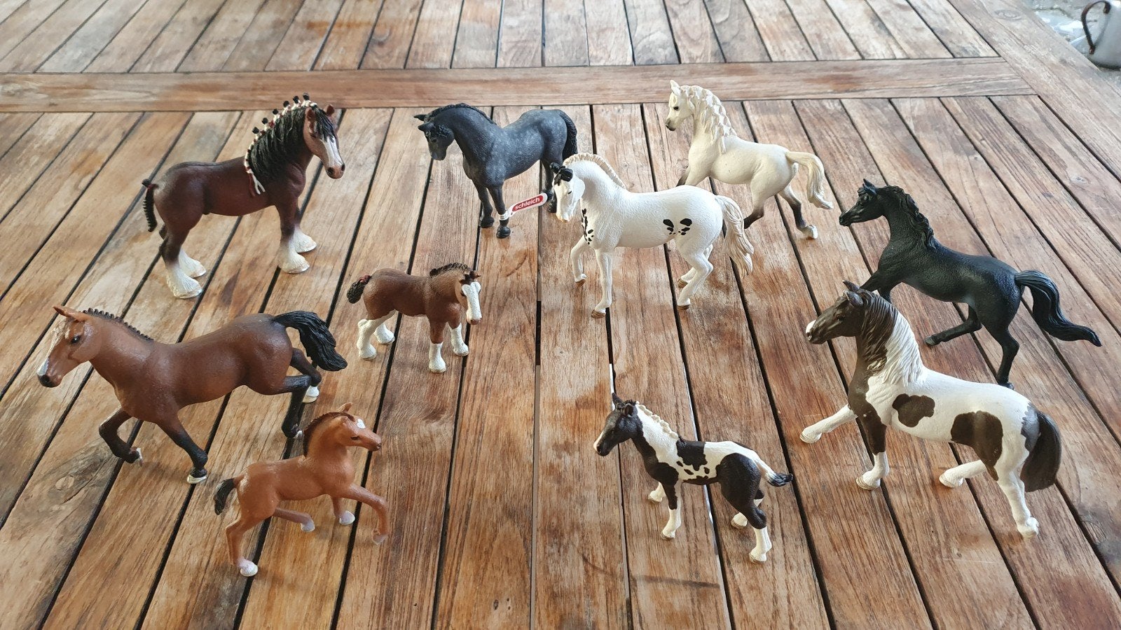Set 10 Schleich Paarden en Veulens GRATIS VERZENDEN, Ophalen of Verzenden, Zo goed als nieuw, Paard, Beeldje of Figuurtje