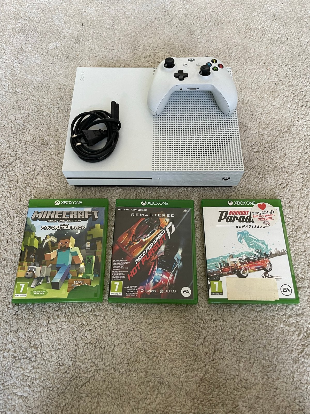 Xbox One S met controller en 3 spellen, Gebruikt, 1 speler, Vanaf 7 jaar, Ophalen