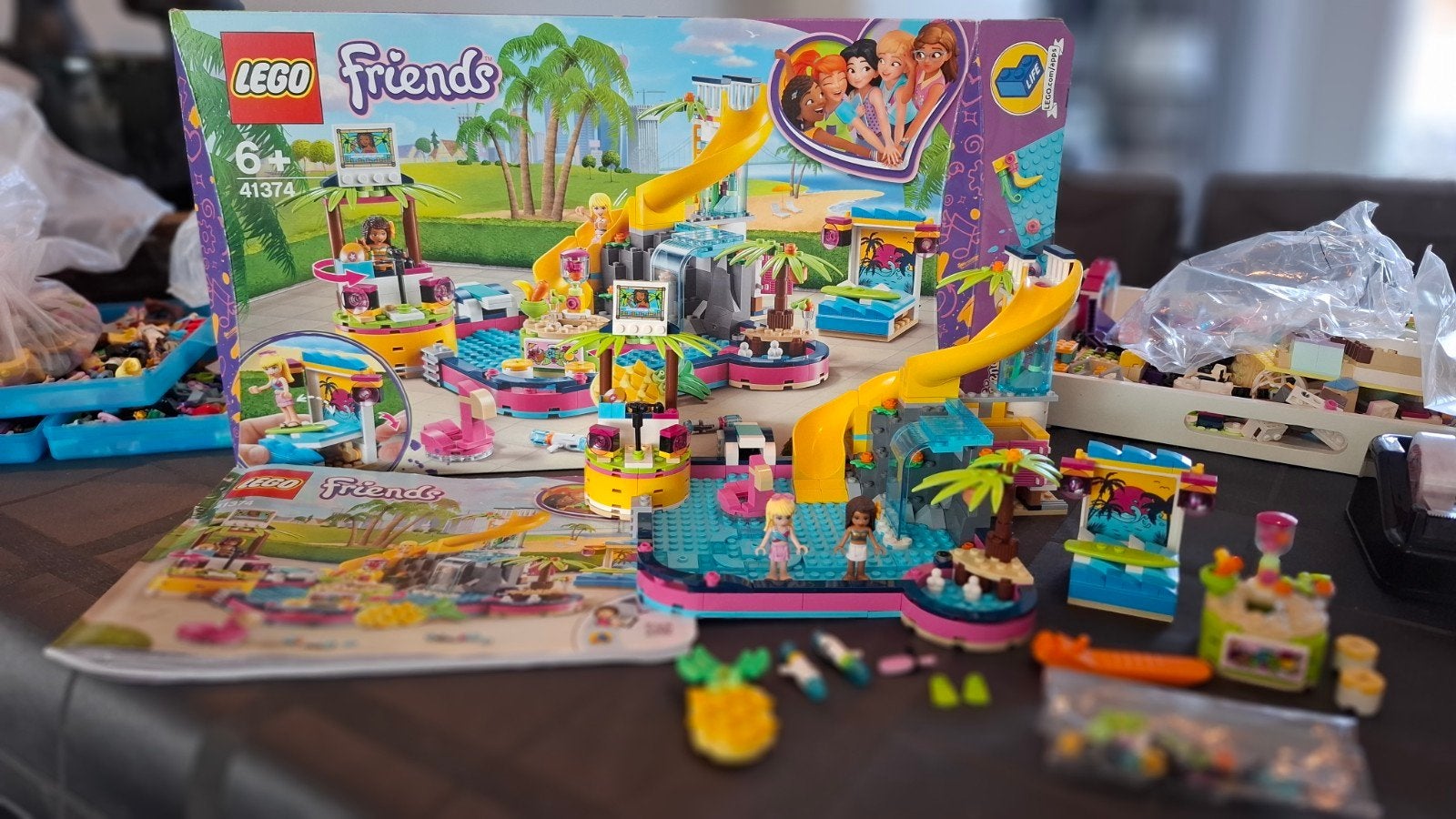 lego friends zwembad 41374 incl doos en boekje, Ophalen of Verzenden, Zo goed als nieuw
