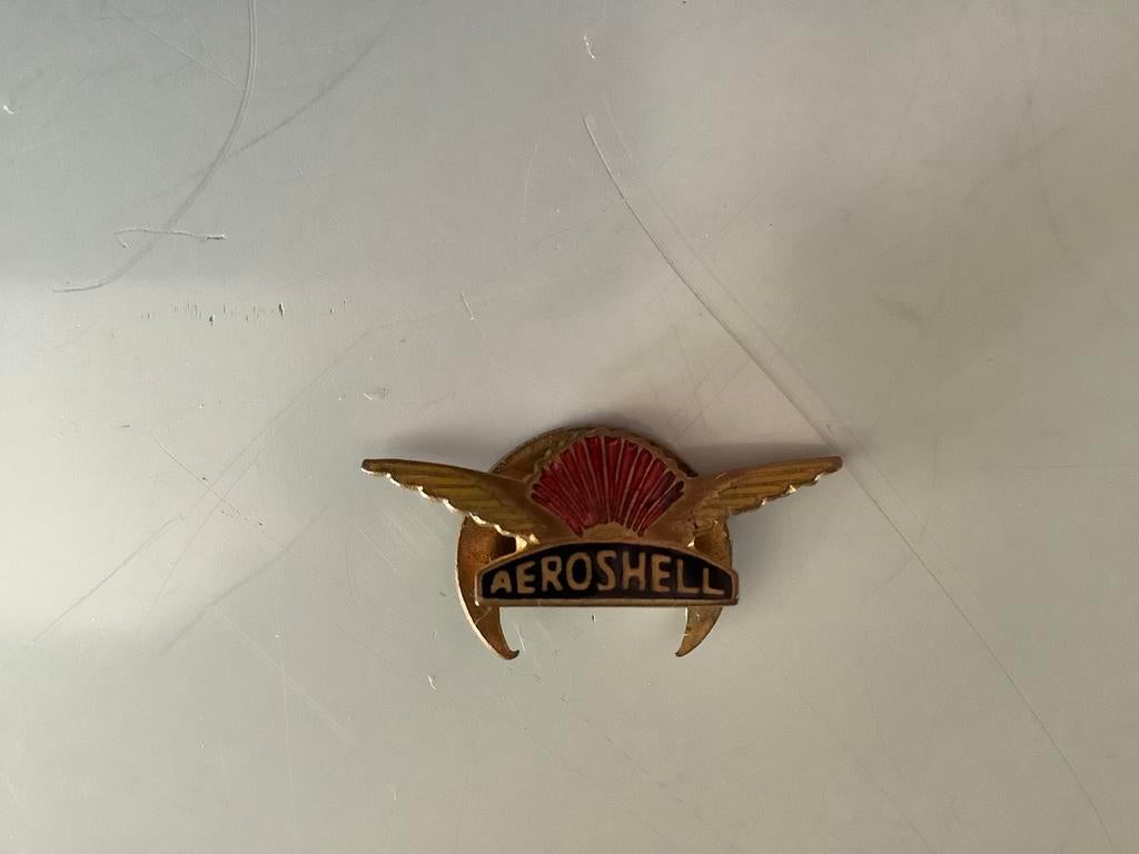 AEROSHELL  BUTTON ca. 1930, Verzamelen, Verzenden, Zo goed als nieuw, Overige onderwerpen